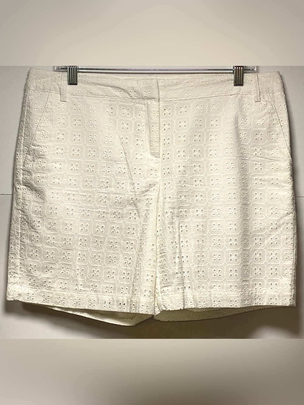 IZOD-Size 10-Lined Pure White 3 Pocket Shorts With Beautiful Eyelet Design
